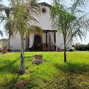 https://la-casetta-di-tina.sicilyhotelsitaly.net
